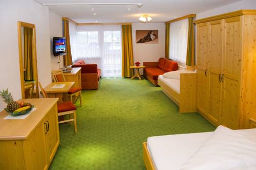 Imagen de la habitación del Hotel Garni Alpenblick. Foto 2