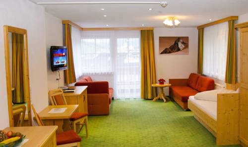 Imagen de la habitación del Hotel Garni Alpenblick. Foto 9