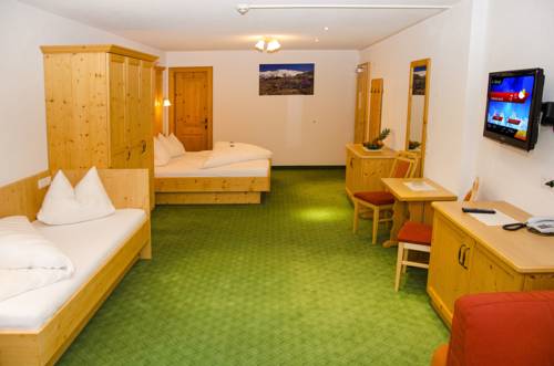 Imagen de la habitación del Hotel Garni Alpenblick. Foto 15