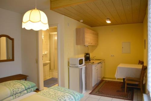 Imagen de la habitación del Hotel Garni Altes Haus. Foto 10