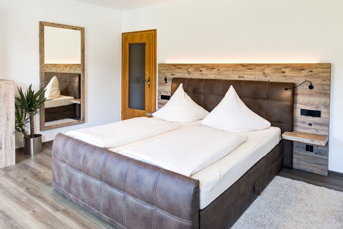 Imagen de la habitación del Hotel Garni Cafe im Hamm. Foto 19