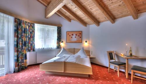 Imagen de la habitación del Hotel Garni Corinna. Foto 4