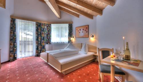 Imagen de la habitación del Hotel Garni Corinna. Foto 5