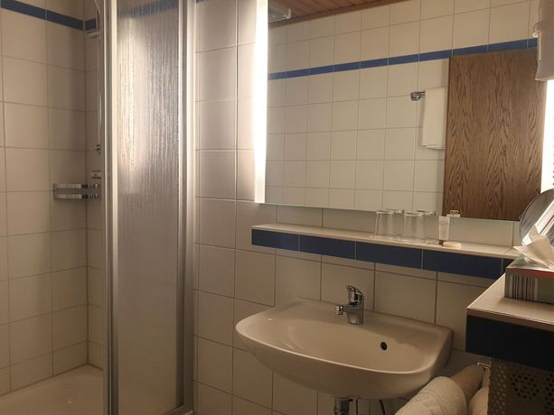 Imagen de la habitación del Hotel Garni F&ouml;rsterhof. Foto 9