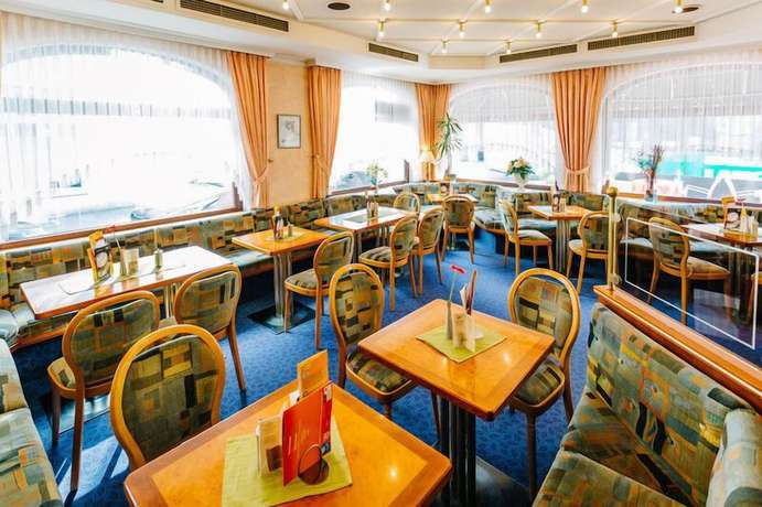 Imagen del bar/restaurante del Hotel Garni Fuchs. Foto 5