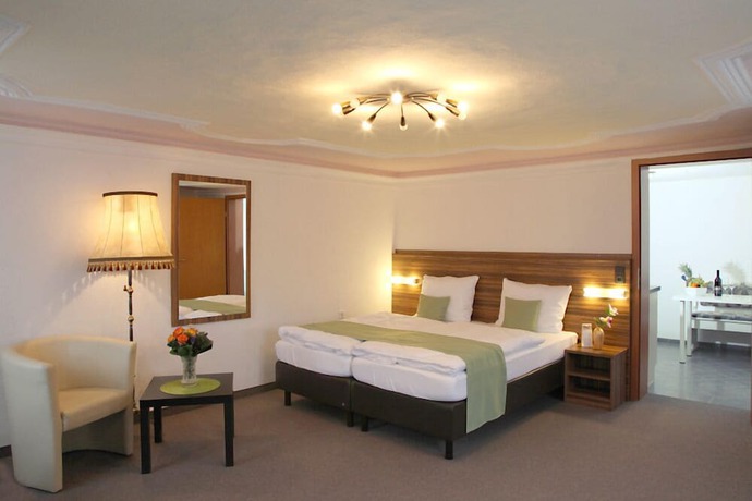 Imagen de la habitación del Hotel Garni Goldene Traube. Foto 9