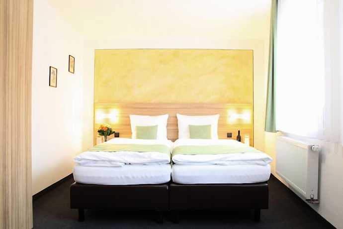 Imagen de la habitación del Hotel Garni Goldene Traube. Foto 15