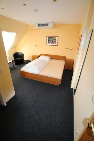 Imagen de la habitación del Hotel Garni Haffmans. Foto 12