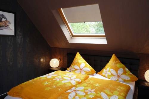 Imagen de la habitación del Hotel Garni Haus Sch&ouml;nberger. Foto 9