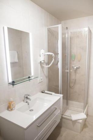 Imagen de la habitación del Hotel Garni Haus Zum Gutenberg. Foto 8