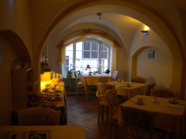 Imagen del bar/restaurante del Hotel Garni, Isny im Allg&auml;u. Foto 6