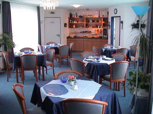Imagen de la habitación del Hotel Garni Kreuz&auml;cker. Foto 4