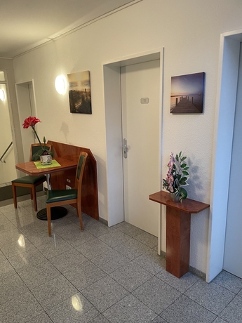 Imagen de la habitación del Hotel Garni Merkenich. Foto 11