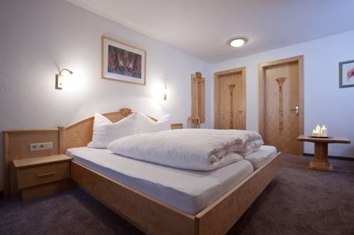 Imagen de la habitación del Hotel Garni Mirabell. Foto 20