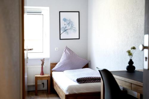 Imagen de la habitación del Hotel Garni Moers. Foto 15