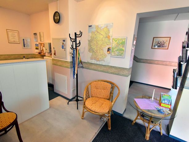 Imagen de los interiores del Hotel Garni Rank. Foto 20