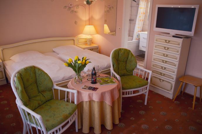 Imagen de la habitación del Hotel Garni Regina, G&ouml;&szlig;weinstein. Foto 5
