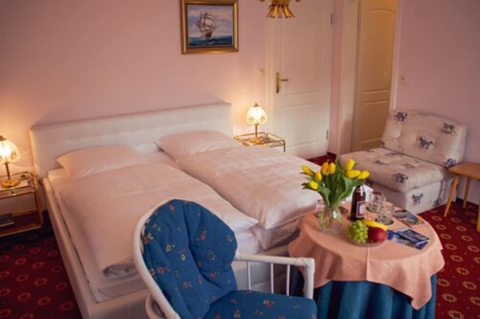 Imagen de la habitación del Hotel Garni Regina, G&ouml;&szlig;weinstein. Foto 7