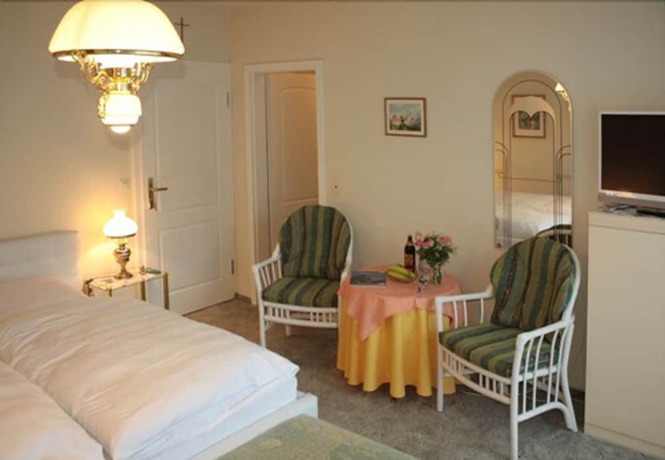 Imagen de la habitación del Hotel Garni Regina, G&ouml;&szlig;weinstein. Foto 10