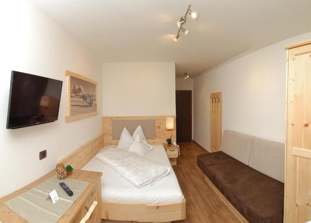 Imagen de la habitación del Hotel Garni Savoy. Foto 8