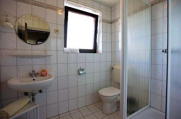 Imagen de la habitación del Hotel Garni Sch&auml;fer. Foto 15