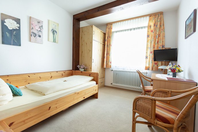 Imagen de la habitación del Hotel Garni Silberdistel. Foto 2