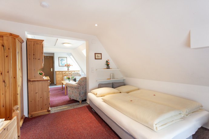 Imagen de la habitación del Hotel Garni Silberdistel. Foto 4