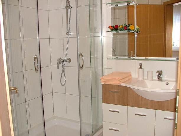 Imagen de la habitación del Hotel Garni Thule. Foto 16