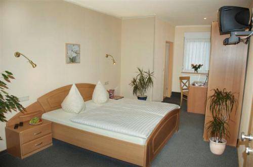 Imagen de la habitación del Hotel Garni Viktoria, Sohren. Foto 5