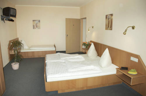 Imagen de la habitación del Hotel Garni Viktoria, Sohren. Foto 7