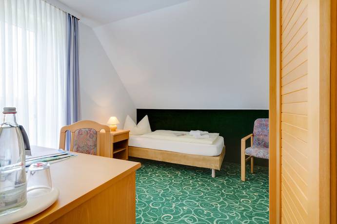 Imagen de la habitación del Hotel Garni Zwickau Mosel. Foto 16