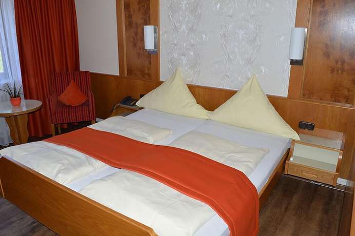 Imagen de la habitación del Hotel Gassbachtal and Nibelungen Caf&eacute;. Foto 9