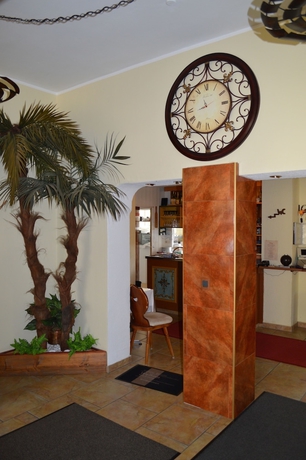 Imagen de los interiores del Hotel Gasthaus Caf&eacute; Bavaria. Foto 16