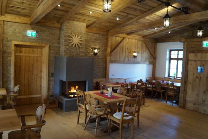 Imagen del bar/restaurante del Hotel Gasthaus Sonne. Foto 7