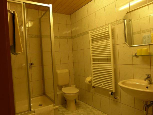 Imagen de la habitación del Hotel Gasthof Garkueche. Foto 7
