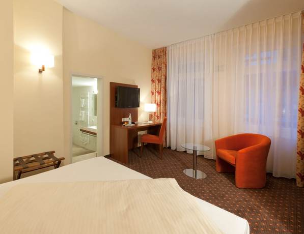 Imagen de la habitación del Hotel Gasthof Goldener Adler. Foto 12