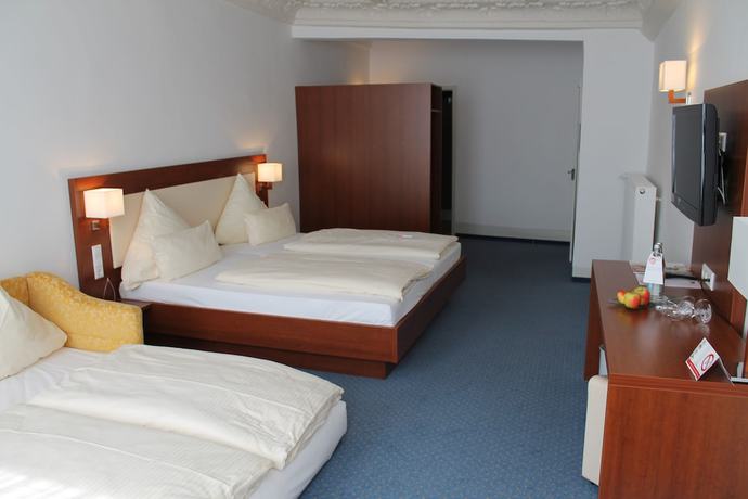 Imagen de la habitación del Hotel Gasthof Goldener Adler. Foto 16