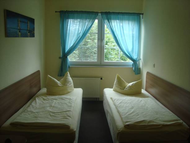 Imagen de la habitación del Hotel Gasthof Goldener Hahn. Foto 13
