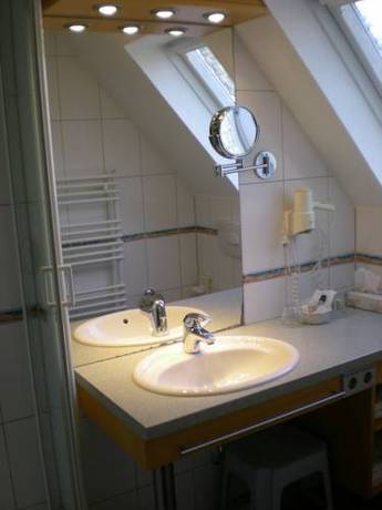 Imagen de la habitación del Hotel Gasthof Goldener L&ouml;we. Foto 11