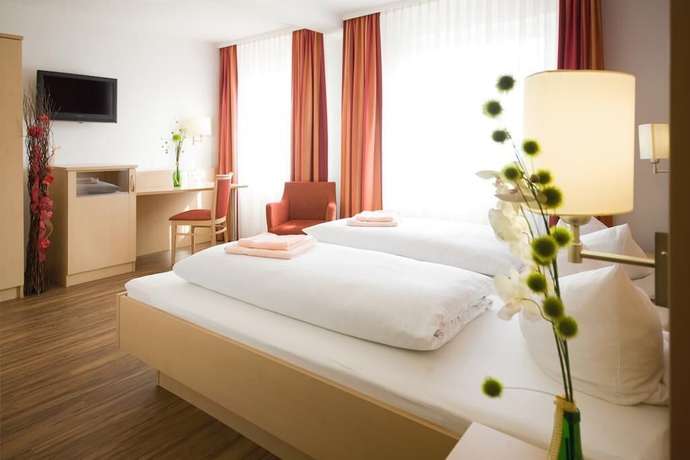 Imagen de la habitación del Hotel Gasthof Pension Riebel. Foto 5