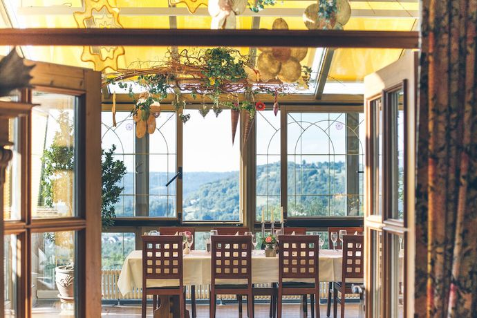 Imagen del bar/restaurante del Hotel Gasthof Sch&ouml;nblick. Foto 4