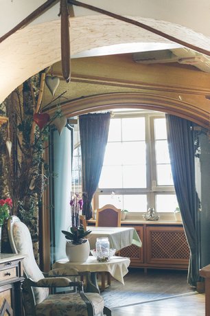 Imagen de los interiores del Hotel Gasthof Sch&ouml;nblick. Foto 13
