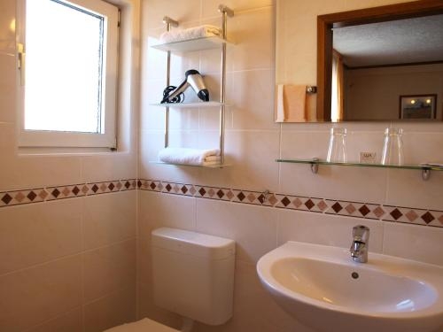 Imagen de la habitación del Hotel Gasthof Schuster. Foto 9