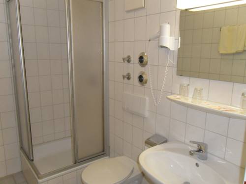 Imagen de la habitación del Hotel Gasthof Traube. Foto 7