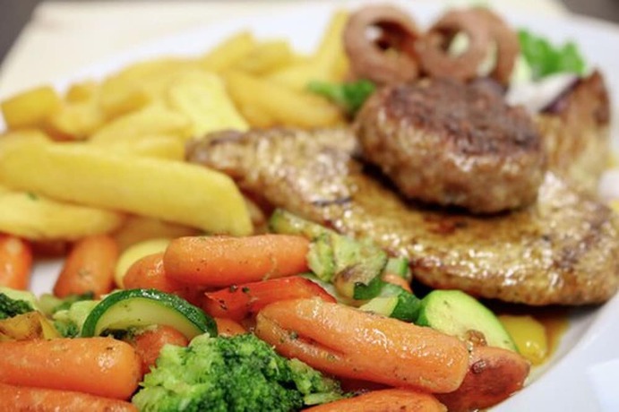 Imagen del bar/restaurante del Hotel Gasthof Zum Hirschen. Foto 7