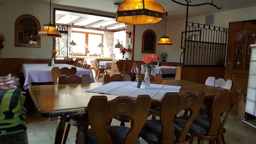 Imagen del bar/restaurante del Hotel Gasthof Zum Schwan. Foto 7
