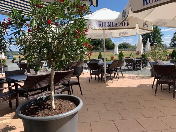 Imagen del bar/restaurante del Hotel Gastst&auml;tte Weinbr&uuml;cke. Foto 4