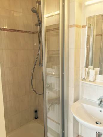 Imagen de la habitación del Hotel Gerber, Offenbach am Main. Foto 3
