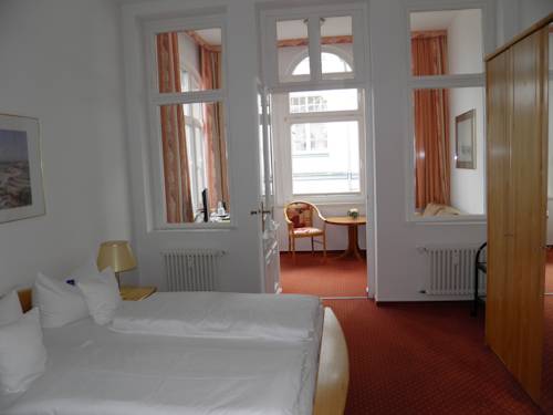 Imagen de la habitación del Hotel Germania. Foto 5