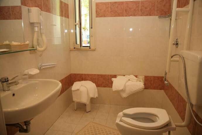 Imagen general del Hotel Giuliana. Foto 7
